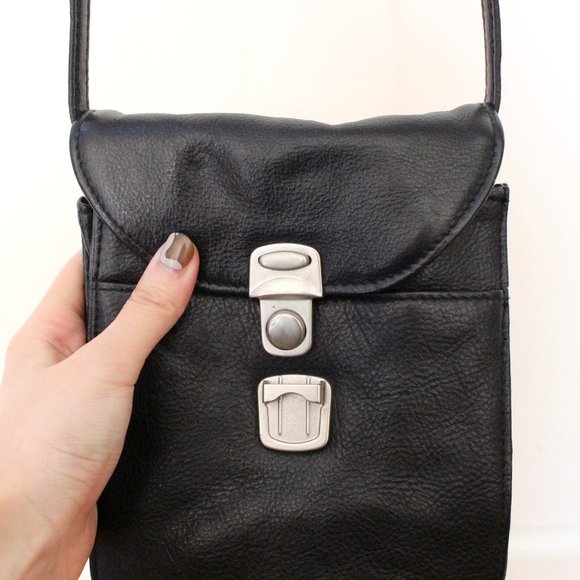 Vintage Soho Design Group Black Pebble Grain Leather Crossbody Bag - Picture 5 of 9